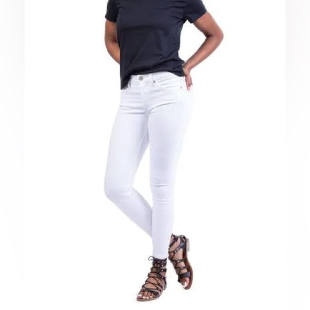 NWT Judy Blue White Distressed Hem Skinny Jeans